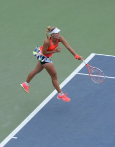 Angelique Kerber (*88 / GER) - 1st service in a match - 1 of 4 - toss / backswing - 2016 US.Open - NYC