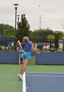 Petra Kvitova (*90 / CZE) - Leftie Service 3.0 in the practice - 1 of 1 - follow through 1 - 2011 Cincinnati Masters, OH / USA